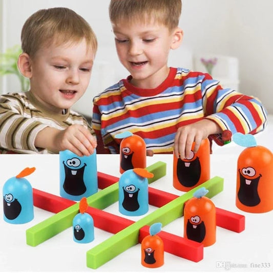 Gobblet Gobblers chess board game